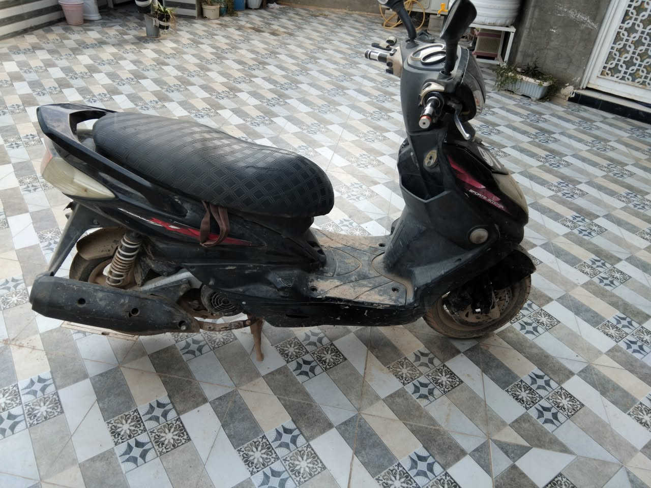 الو السلام عليكم عندي هاي دراجه سكنس ياباني ***********
