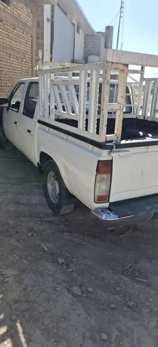 نيسان للبيع جاهزةمابيهه اي نقص السعر ٣٨ وبي مجال
العنوان بعقوبه حي المصطفى 
موبايل ***********
