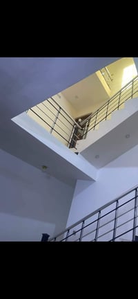 بيت 100متر لبيع طابقين كامل الخدمات بلديات شارع جامع سيد صلاح  الاستفا...