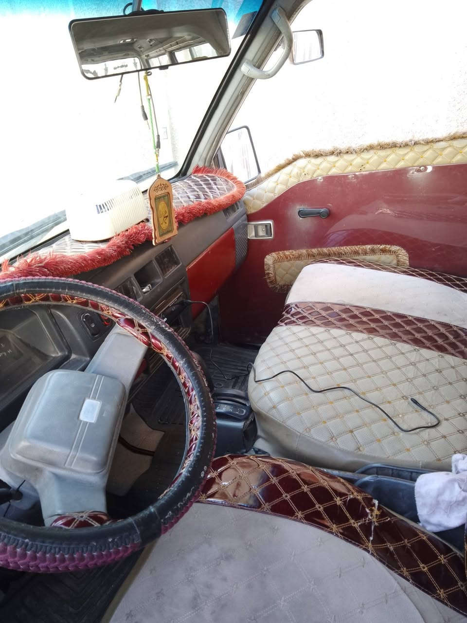 السلام عليكم سيارة ستيبوشي كير ومحرك ياباني السيارة نظيفة كلش من الداخل ورقم انكليزي و تحويل ثاني يوم مامطلوبة ربع السيارة صافية كير أوتوماتيك موديل 2001 (السعر) 45 وترهم مراوس
الرقم ***********
