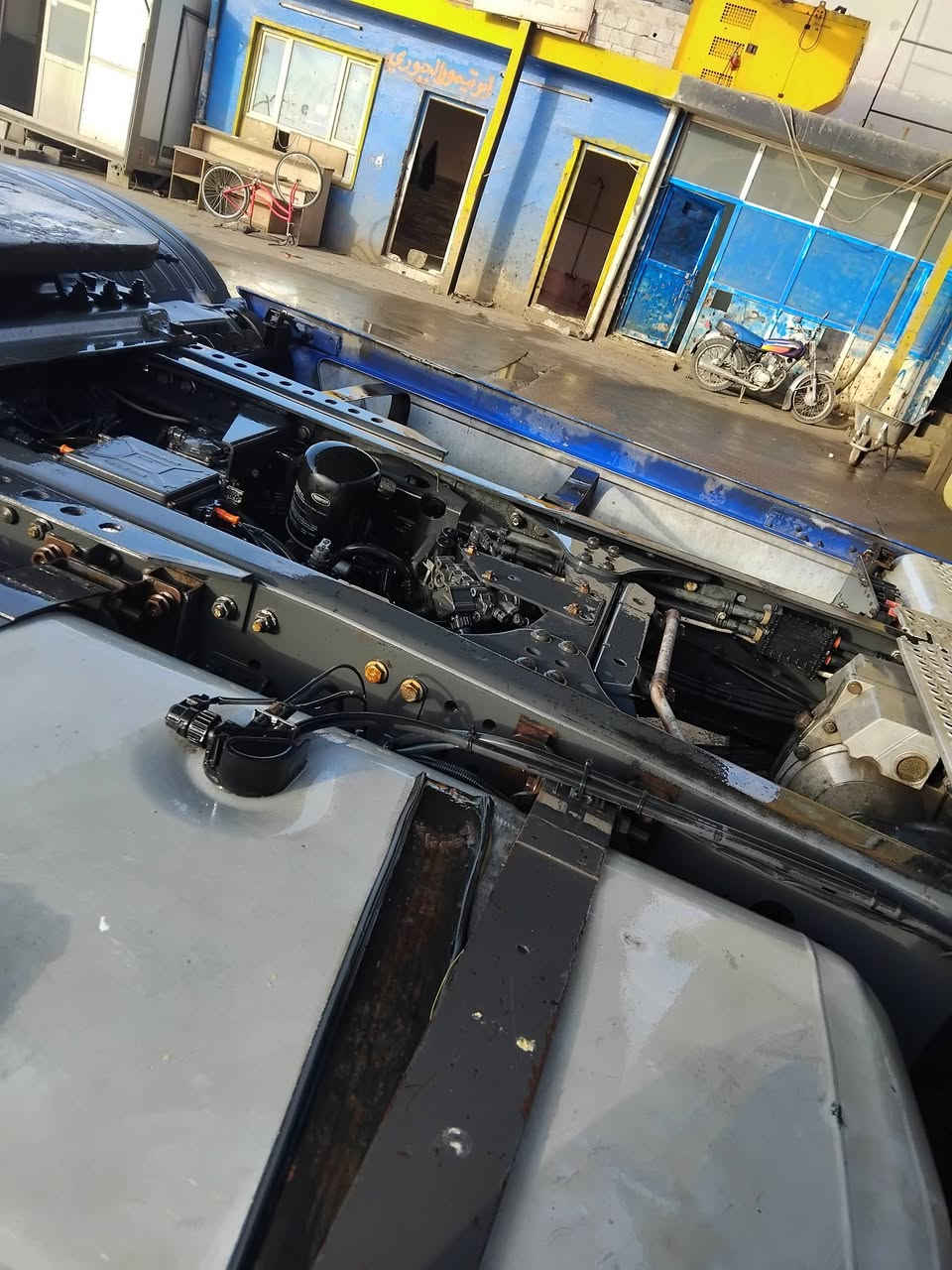 سلام عليكم  اكتروز     موديل 2006 تبريد رتايدر  ثلاجه.  حجم ،44.  كلج  كفاله  عامه رقم كركوك سنويه  تنكر +فلات  السياره جاهزه لشغل السعر. اتصل ***********
