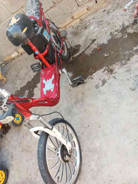 بايسكل شحن للبيع سعر 100 وبيها مجال اكان عزه القديمه ***********
