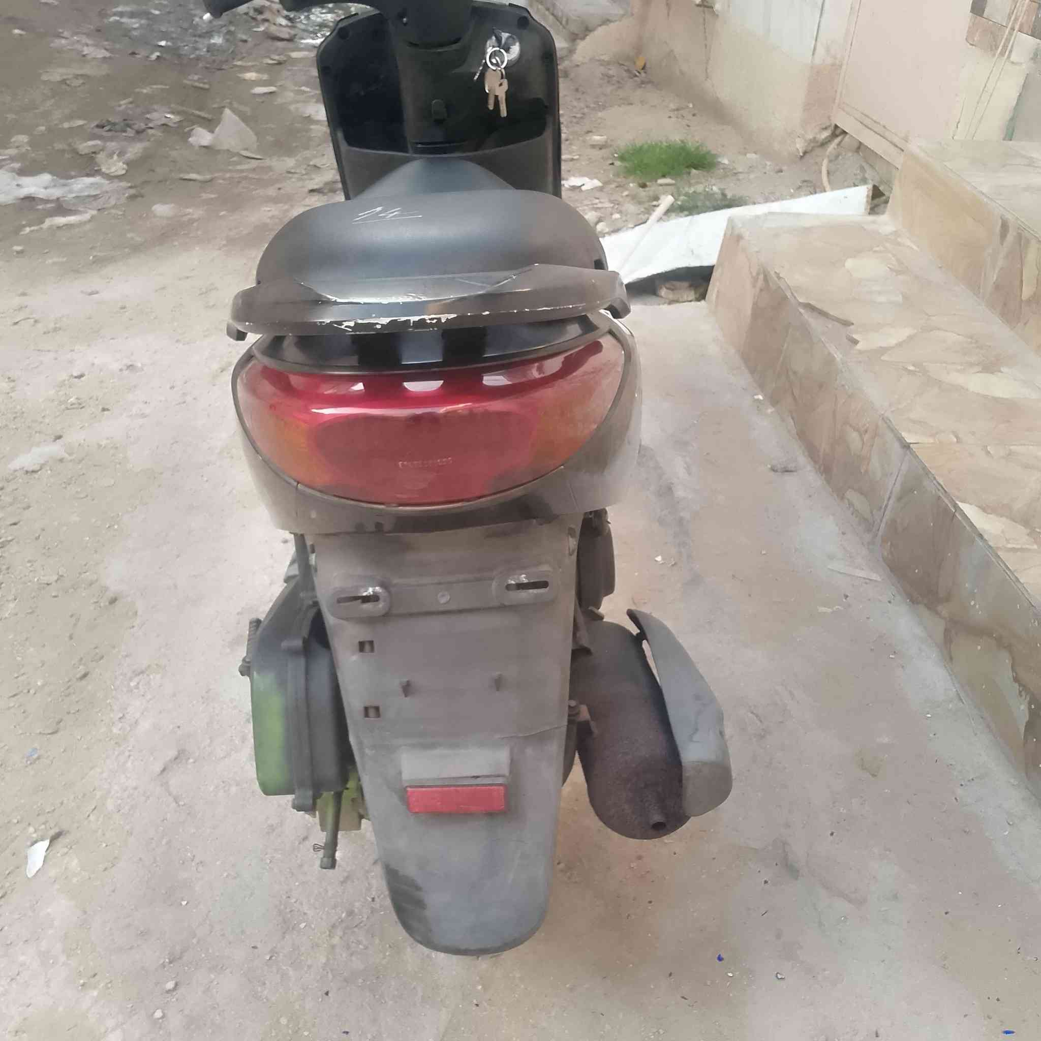 دراجه مكفوله كفالة عامه السعر 850مال رمبه مكاني الكاظميه الرقم ***********
