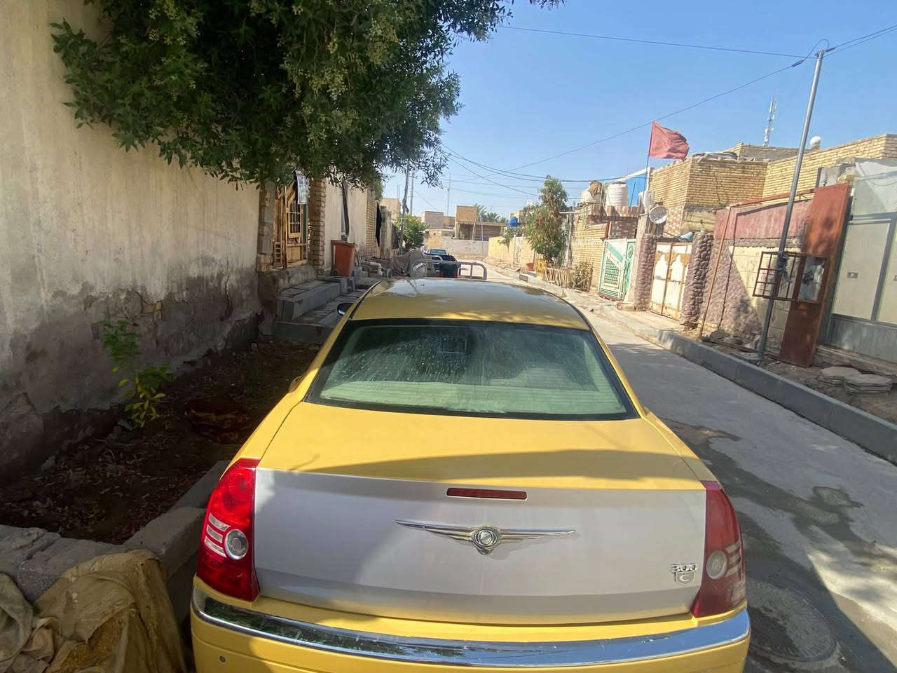 للبيع كلايسلر 300C موديل 2007
محرك 3.5 V6 بحالة ممتازة، مكينة وكير ما بيهن أي ملاحظات، لا تبخير ولا نقصان زيت.

✅ تبريد عايز بس غاز 

✅ مبدل جميع الزيوت والسوائ
السيارة تعرضت حادث أبيعك تاجيه 
✅ السنوية نافذة2029
✅ الغرامات مسدد

الموقع: ذي قار.. الشطره .
السعر: 85 قابل للتفاوض  . ترهم مراوس
للاستفسار: 📞 ***********
