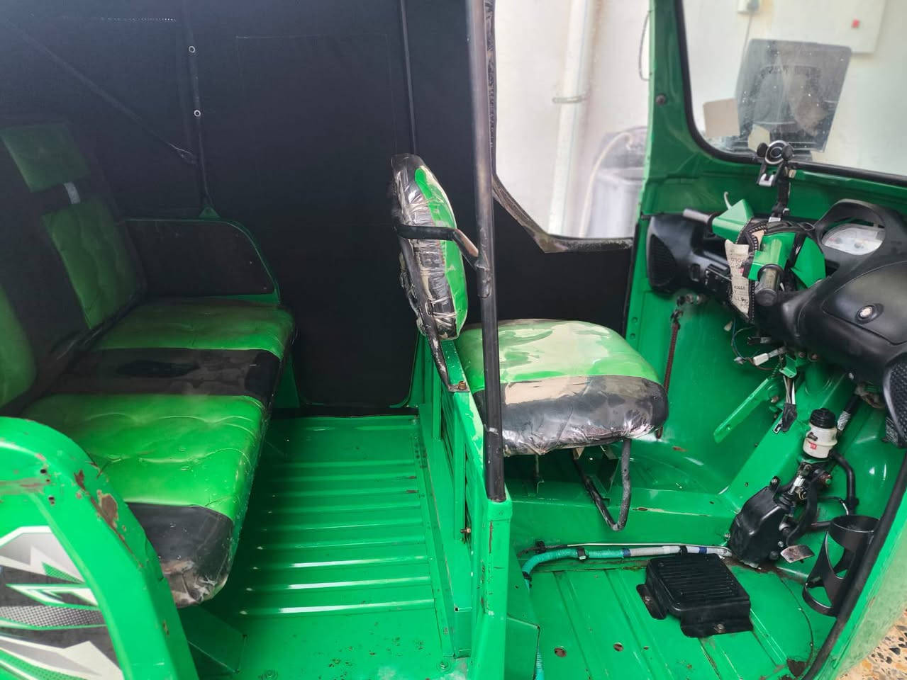 سلام عليكم تكتك بياجو لبيع اوراق
موديل 2021. بغداد ابو غريب  كفاله عامه السعر 3. 
( ***********)
