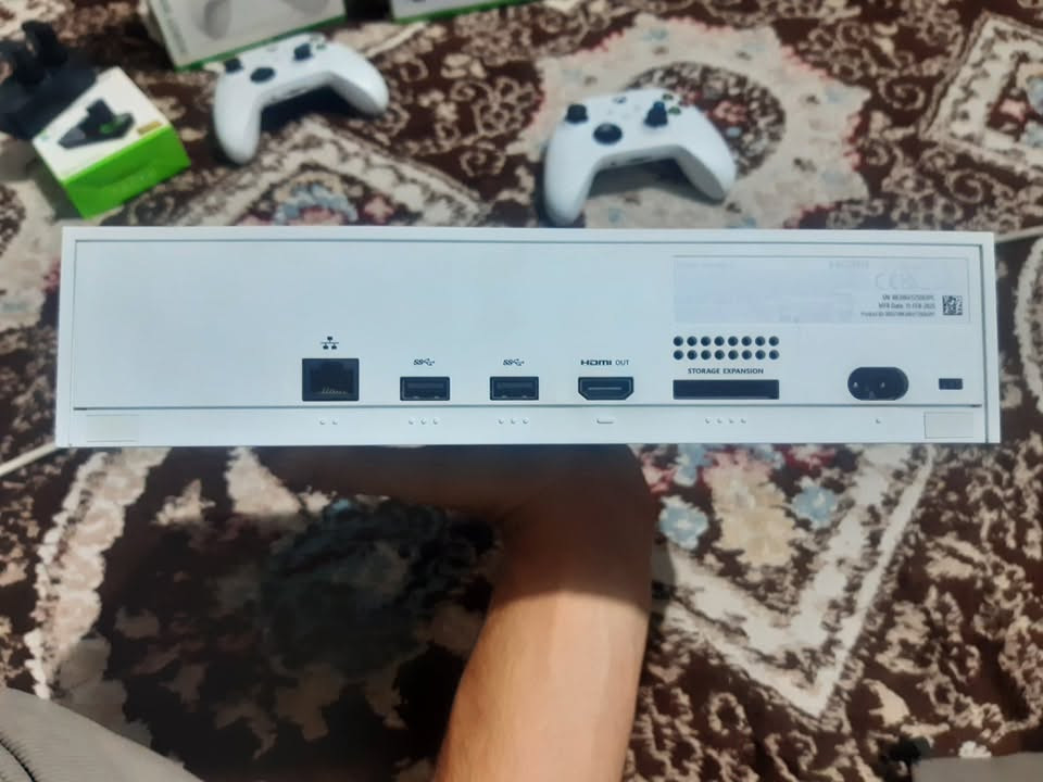 Xbox series s
نظيف جدآ مصار 10 اشهر من اخذته ملحقات كاملة جوستك عدد 2 اصليات الثانية بيها درفت خفيف جدآ وشاحنة وبطاريات وكارتون كامل متكامل كلشي نظيف شخط مابي السعر 410 امانة الله جهاز نظيف ولا باله ولا غيره وكلشي كامل بيه للاستفسار ***********
