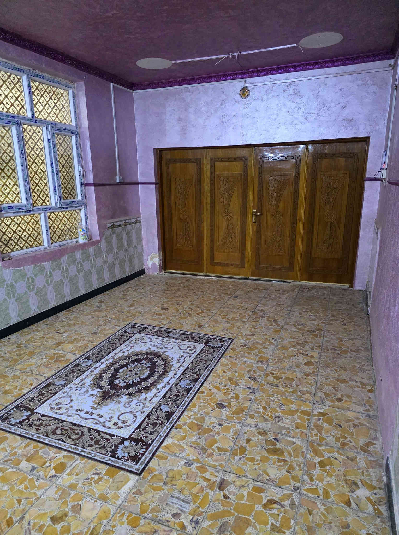 المشتمل للبيع ..طابو صرف الحي العسكري المشتل قريب ش٦٠ ..مساحه ١١٠م بل السند. المشتمل مؤجر 
عرض شارع ١٥ متر السعر المطلوب ٨٥ فقط ...***********
