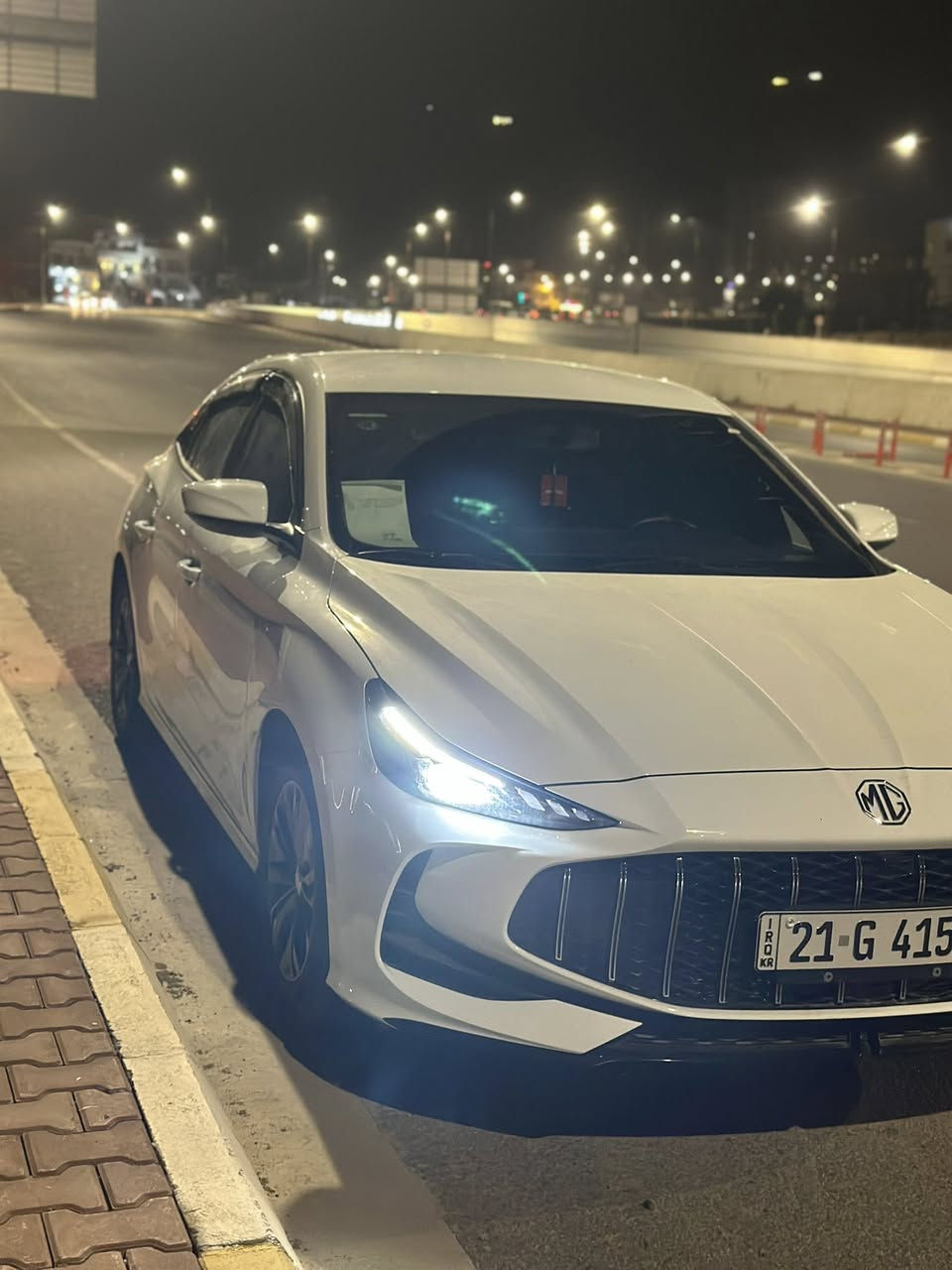 mg gt مانگی دوی 2025 وەجبەی یەکەم
 دەرەجە یەک  فولی  بێ سلایت 
سەیارەکە 11 هەزار ڕۆشتوە بە ناوی خۆمەوەیە  وەجبەی یەکەمی شاشە ئەکتیڤە بەس ڕۆنی moutul تێکراوە
هیچی پێوە نیە نوقتەی نیە بۆ دەستی خۆمم کریوە زەختی لێ نەکراوە 
پلاکی لە یەکەم دەقەوە گۆراوە پلاکی شەریکەی ماوە بەرگە 
کوشنو گاعیو لەزگەو نیکلو کامل جوانکاری بۆ کراوە

  سعری 117$ معامەلەیەکی کەم 
0772 105 3477
