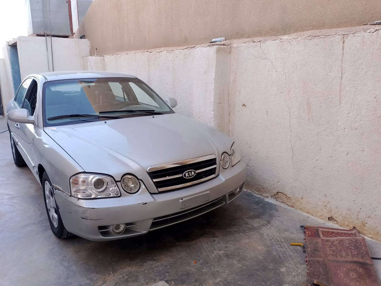 كيا اوبتما 2005 منفيس اوراقها كامله حتئ القرض موجود وكاله عامه 
گير محرك شرط صدر خلفي تعبان بيها طخه باب خلفي جاملغ امامي السعر 33 وبيها مجال مكاني سامراء ***********
