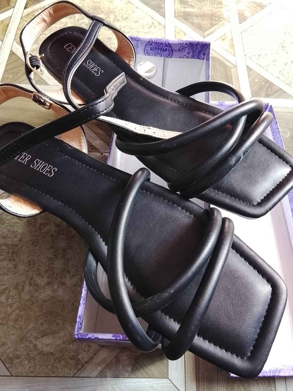 بنات عيني محل تصفيه ربع سعرهم على سبعه


**إذا كنت صاحب هذا الإعلان وتريد حذفه لأي سبب، رجاءا أرسل رسالة إلى الدعم الفني**