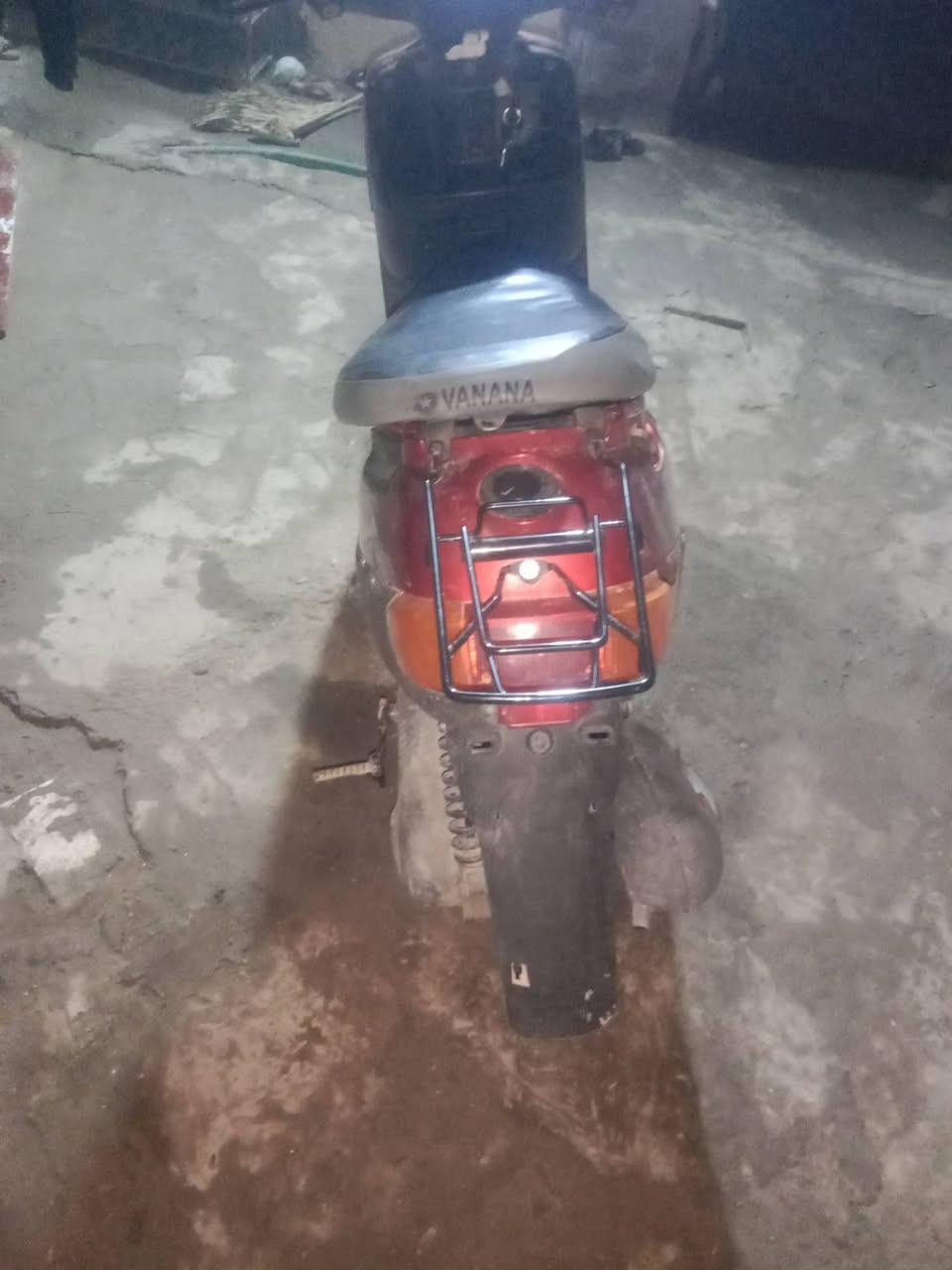 السلام عليكم دراجه بطه ابيع هل موجود تجي تضرب هندر وتطلع وين ما تريد بيع او مراوس السعر ١٥٠ العنوان حله ابو غرق ***********
