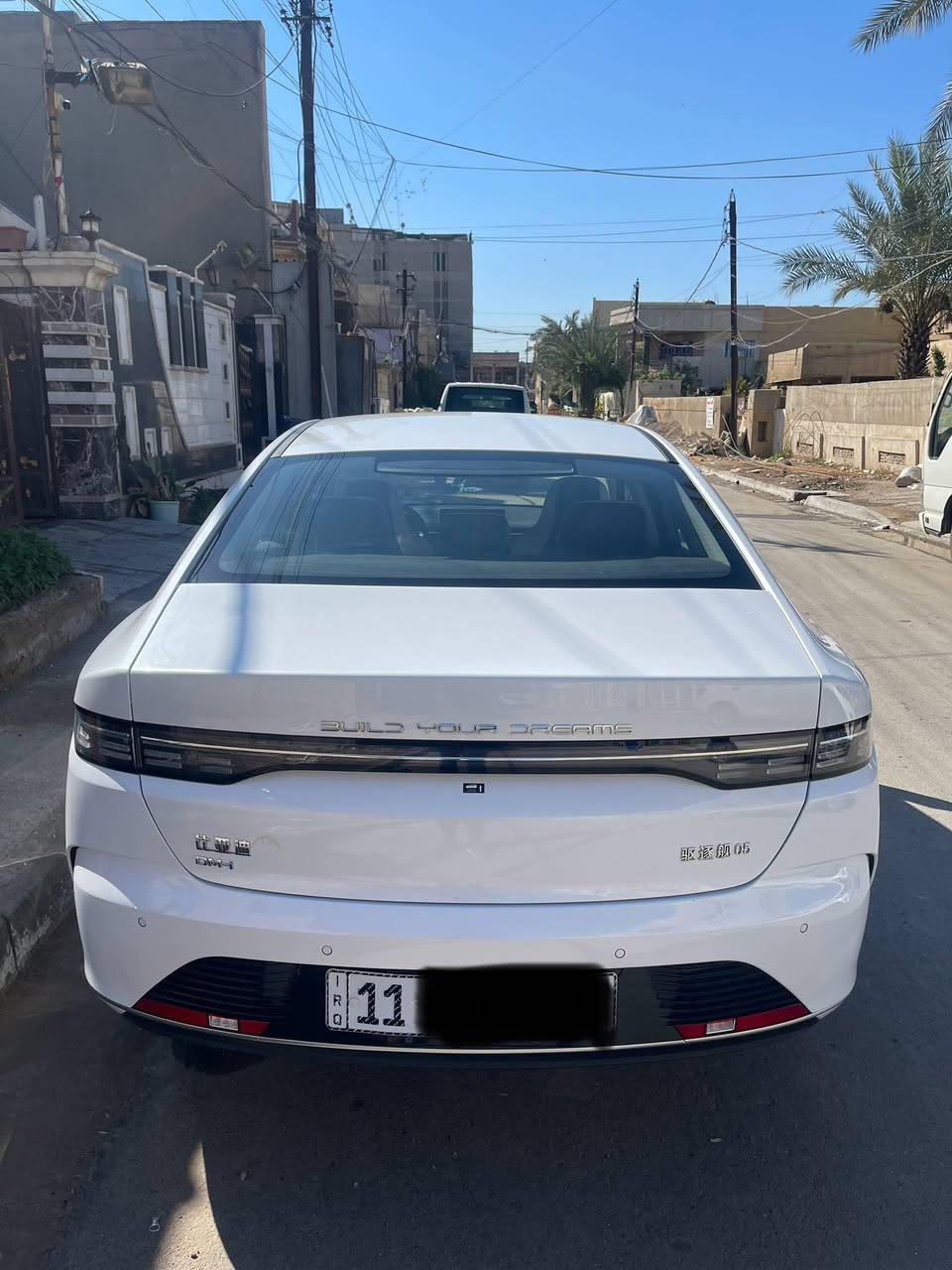 سلام عليكم للبيع BYD دسترويل 2025 رقم بغداد بسمي مكفولة كفالة عامة ماشية الف فقط السعر 18 مليون و 900 عنوان بغداد ***********
