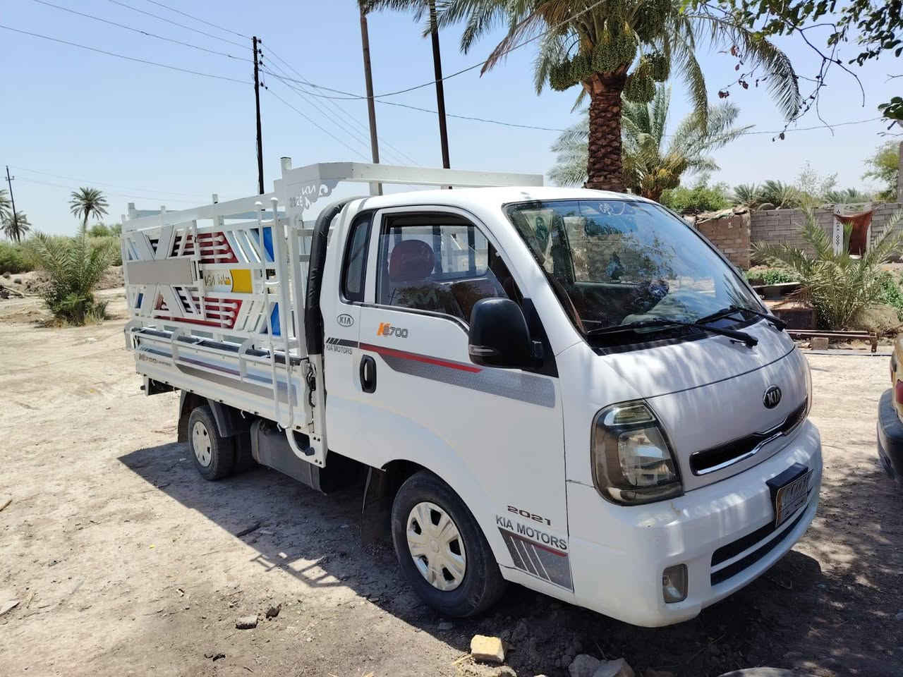 السلام عليكم كيا للبيع موديل 20 سياره كفاله عامه جير ماكينه خير من الله على وضع الشركه والشراي ينتصر***********

