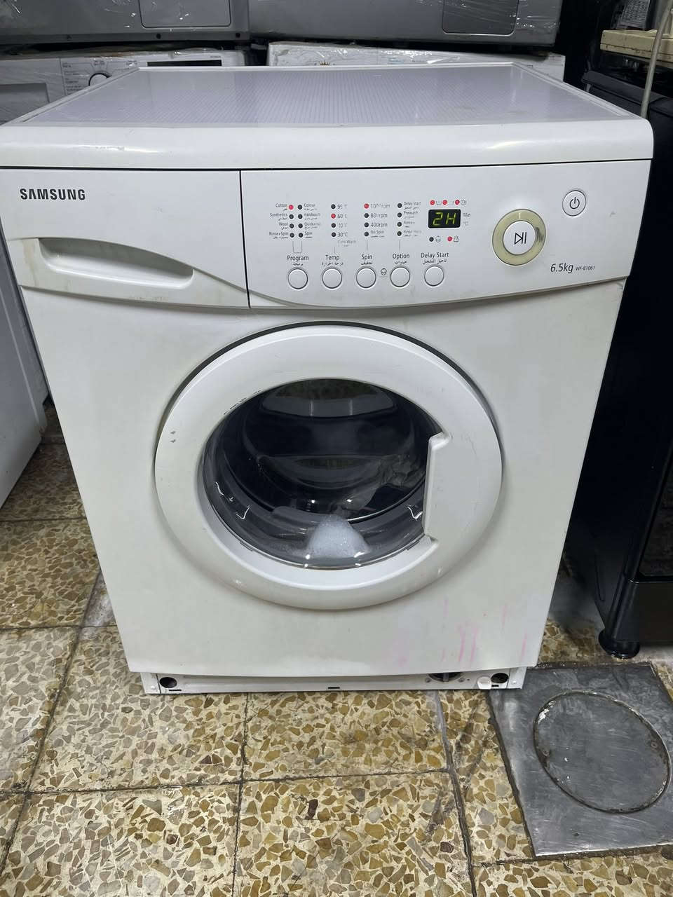 غساله فول ئوتمتيك 6.5كليو نوعيه SNMSUNG سامسونك بشرط شغل شغل مابي اي عيب 75الف قفل من اخير سعره غساله عادي بشرط ضمان تاخذ اي ستفسر عل***********
