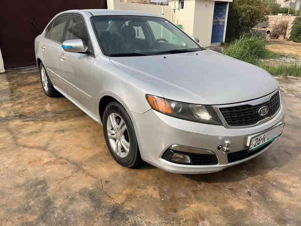 كيا اوبتما 2010 كوري
رقم صلاح الدين دولي هزه جديده سنويه الى 2030

محرك 2000 دوش

ضررها بجهة اليمين معجون شبر بين الابواب وهلال الجاملغ الخلفي

ومرشوشات 

السعر 100

بيع او مراوس حسب القناعة

الشراي فقط يتصل

***********
