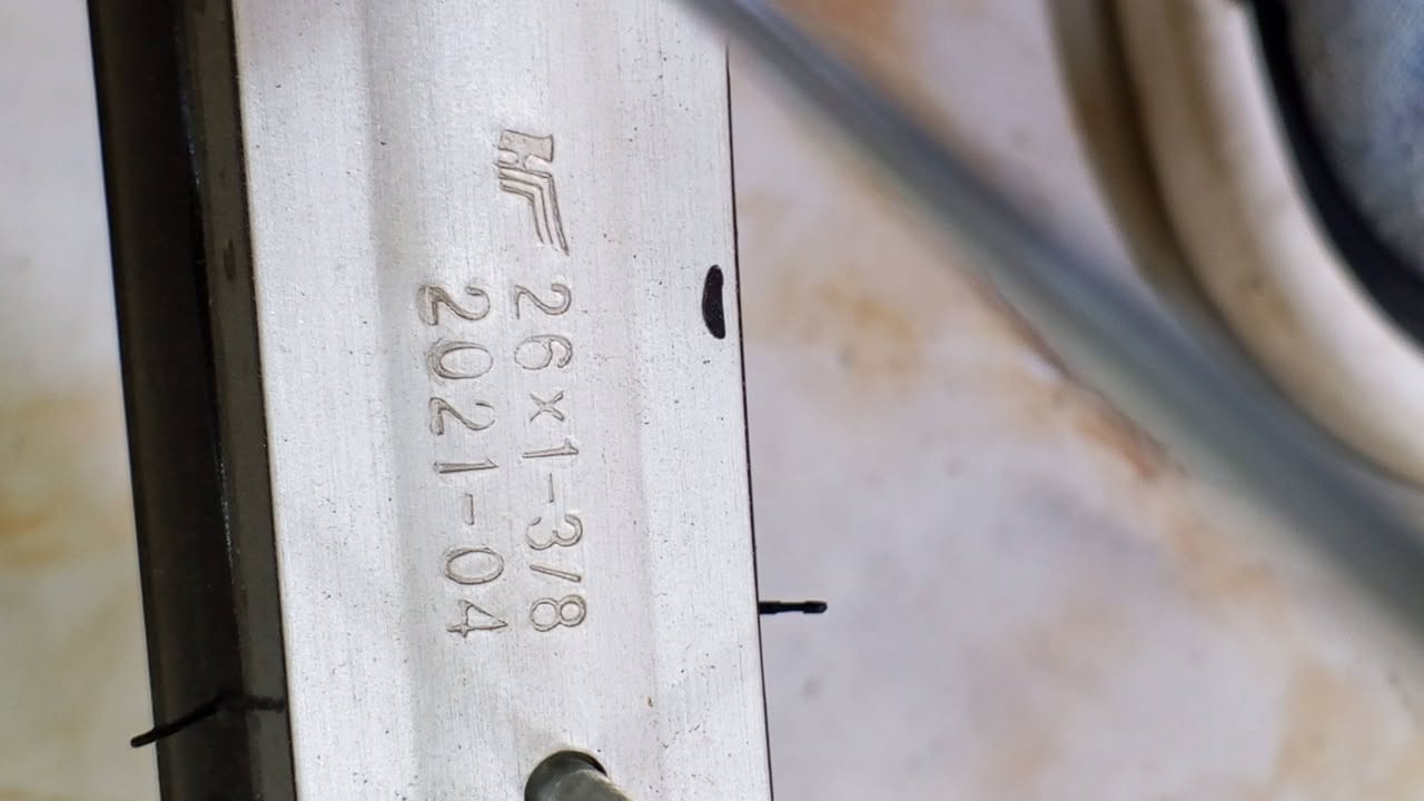 بايسكل البيع نضيف ياباني الون حمر سعر  130وبي مجال حك جيه مكان الصويرة حي العسكري وبيكم خير وتدللرقمي ***********رقمي
