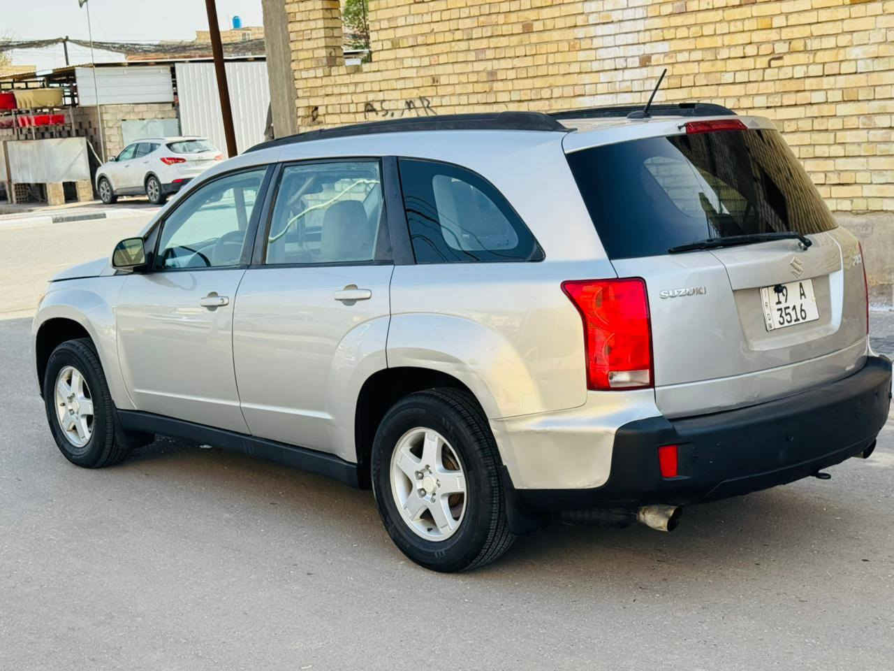 سازوكي XL7 موديل 2007 السعر 78 وبيها مجال السياره كفاله عامه ما عده چاملغ والسونار بل منشور كفاله عامه ضربه وصبغ وتبدي تبريد ثلج ❄️ محرك V6 المرغوب 7 راكب شاشه تحكم ستيرن مثبت سرعه السياره جاهزه اي نقص ما بيها رقم كربلاء الدولي سنويه 2030 تحويل مباشر مكاني كربلاء المقدسه***********
