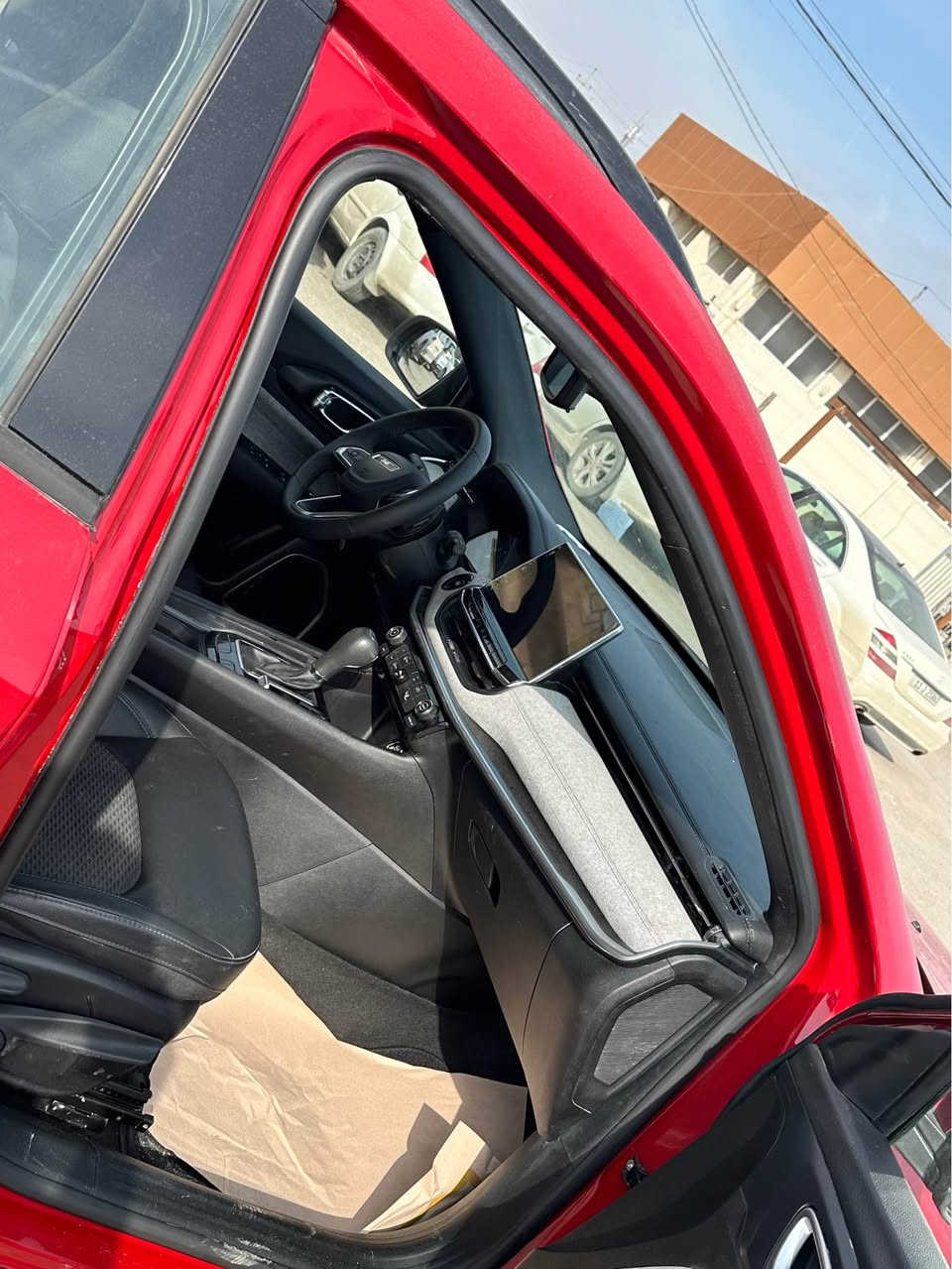 جيب كومباس موديل ٢٠٢٤  -دفع رباعي 4x4- شكل جديد -مرقم كاتي ٣ شهر موجود لموعد ترقيم -ماشيه ١٤- ميل (٧ قطعات مصبوغ ) -بدون داخل شاصي ايرباك شرط - گيرمحرك شرط …
(116$) السعر 
*********** واتساب كورك أربيل, العراق
