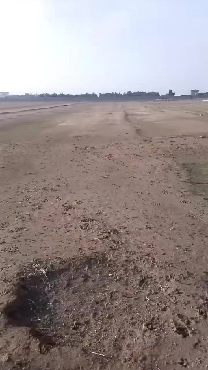 بعد السلام
يوجد قطعه ركن  للبيع الموقع عبور سيطرة البگاره

مساحة القطعه 250 متر

شارع تبليط

للاستفسار الاتصال على الرقم

***********
