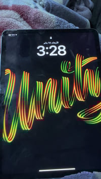 ايباد برو M2 • ١٢٨ • نضيف