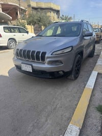 شيروكي ٢٠١٧ • ٦ سلندر ٣٢٠٠ • ١١٢ الف ميل