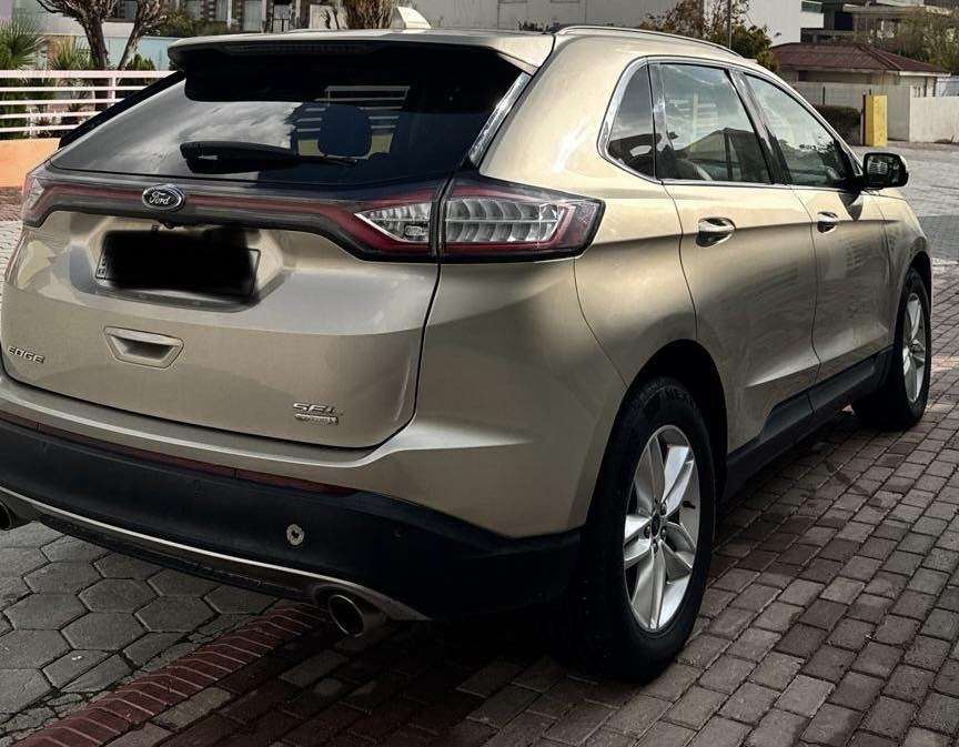 Ford Edge sport 2018
Location: Sulemani 
4 cylinder 
Colour: Gold 
Seat: cream leather 
Mileage: 68,000 km 
Phone number: ***********
WhatsApp: ***********
