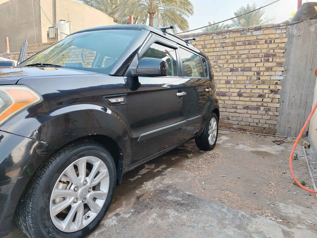 كيا صول سوداء اللون موديل ٢٠١٢ محرك ١٦٠٠ GDI ضررها بنيد صبغ جاملغ خلفي صبغ وشبر بالدور الخلفي و جاملغ امامي بارد السياره بحاله جيده جدآ ونضيفه جدآ رقم بابل انكليزي السعر ٨٧ ورقه وبيها مجال قليل للإستفسار الاتصال *********** الهندية, كربلاء
