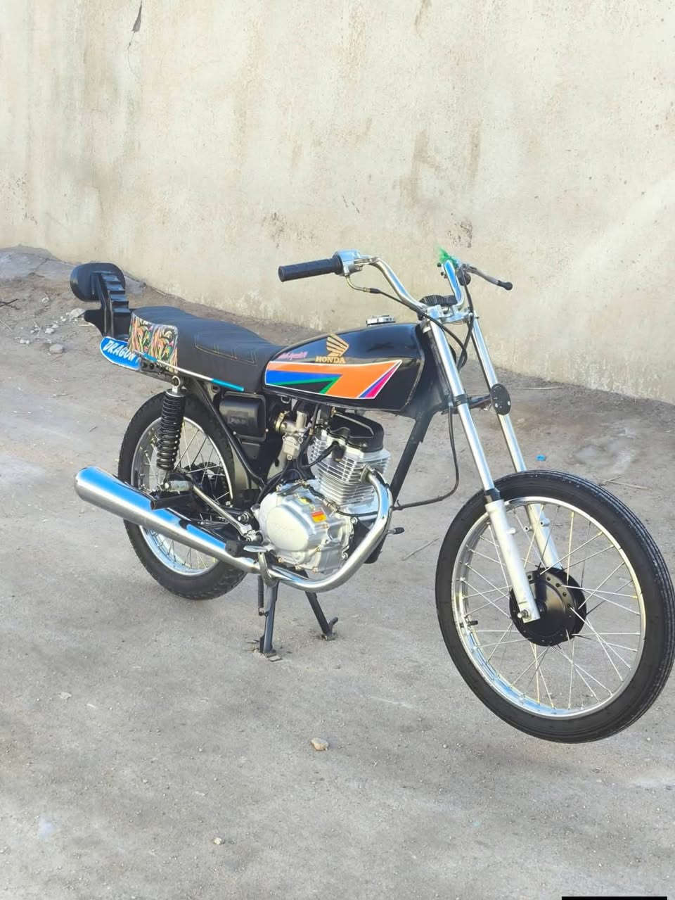 سلام عليكم
سيجي للبيع ب٧٠٠وبيهه مجال مكاني بصره قرنه رقمي 
***********
