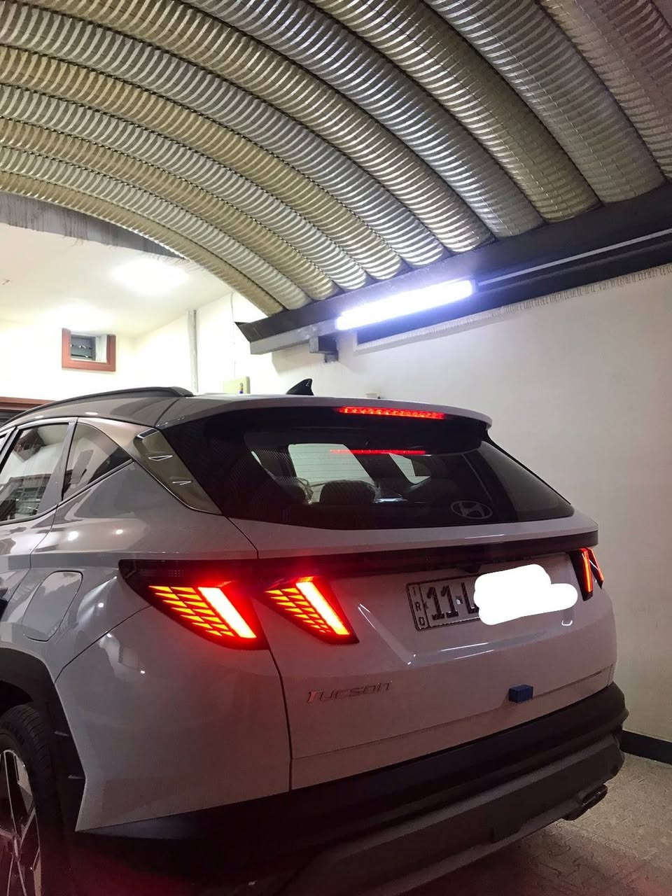 السلام عليكم 
توسان 2025 فول مواصفات 
قمارة حديد 
رقم بغداد
مكفول كفالة عامه من زلغ
ويل 19 نجمه 
سيارة جديدة بوضع الشركه
وياهه بصمتين وكتلوكاته
مكاني بغداد الكرخ
سعر سيارة 222 قفل
بياع شراي مابيع
بس للجناي
رقم.  *********** واتساب تعاليق ماسنجر مااجاوب
