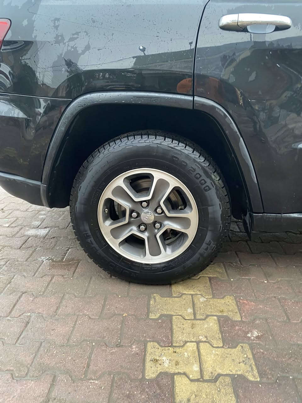 سلام عليكم شباب رايد مراوس بهذا الويل الطسة مالته كلش حلوة و تايرات جدد مكاني بغداد 
***********
