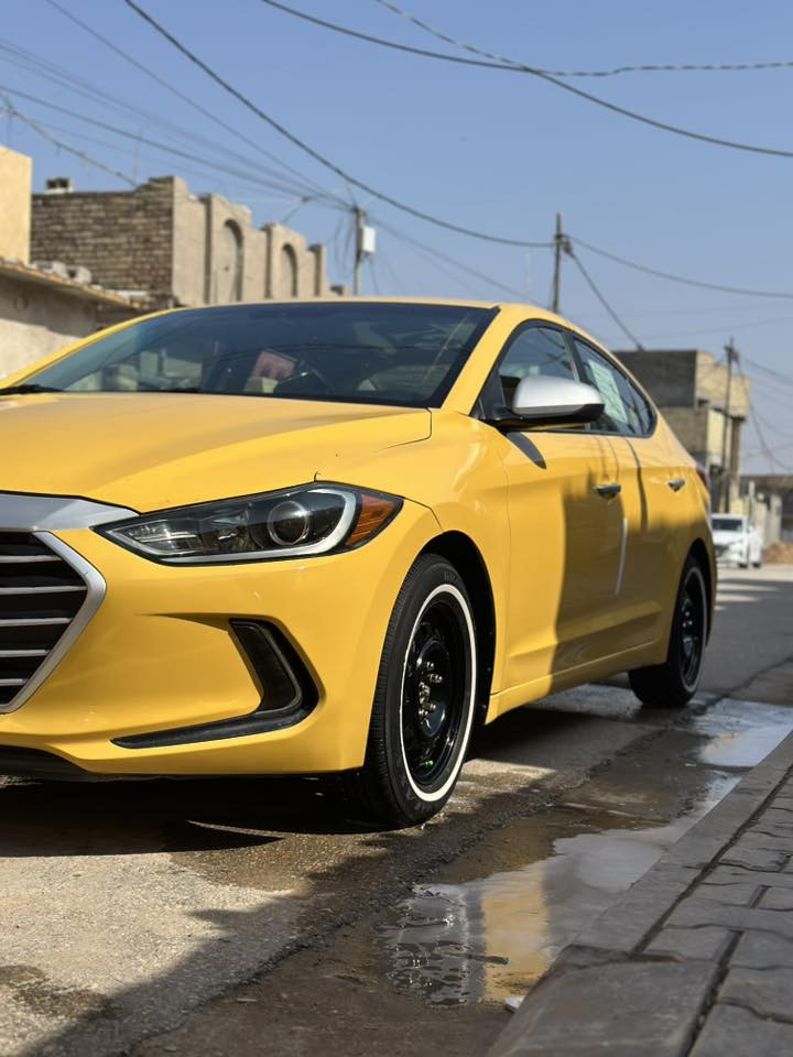 يالله
سلام عليكم 

النترا مديل (17) 

وارد أمريكي 
بيه تبديل بنيد فقطط
بدون دواخل 

مكينه خير من الله 
كير جديد أي تي المرغوب 

رقم سياره بغداد 
مكانها كوت 

مصفره من كلشي 
سياره جديده شوف العين 
بالعافيه ع ياخذه 

***********‏
