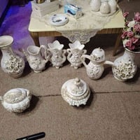 مزهريات فرفوري للبيع السعر 75 العنوان بغداد ام الكبر والغزلان 07764162...