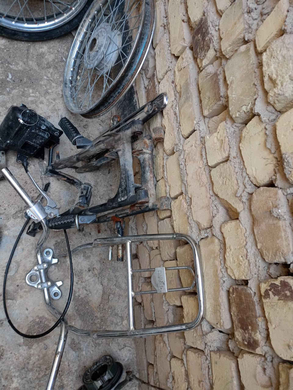 سلام عليكم غراض اربع كير مستعملات للبيع لشراي بي خير ويدلل


**إذا كنت صاحب هذا الإعلان وتريد حذفه لأي سبب، رجاءا أرسل رسالة إلى الدعم الفني**