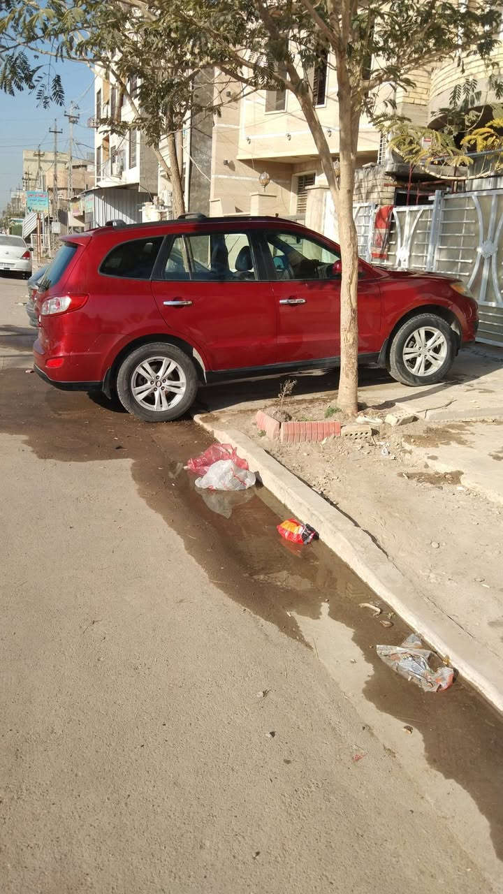 السلام عليكم سنتافيا2012
محرك3500 
وارد امريكي 5راكب
تقرير سونار تعديل باب السائق والخلفي على بارد
***********رقمي
سنويه جديده بسمي تحويل ثاني يوم2030
السعر155وبي مجال
