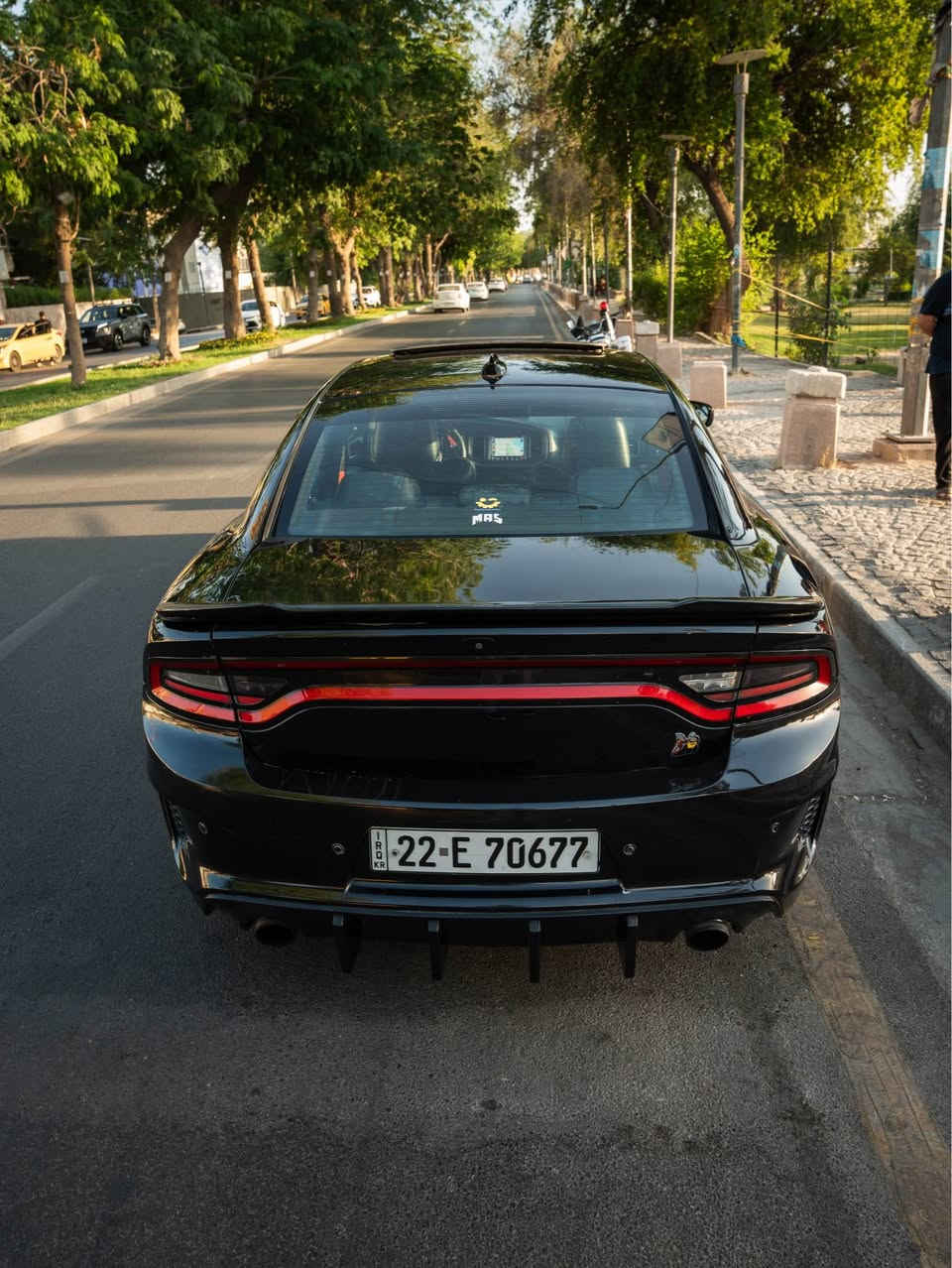 السلام عليكم
دودج جارجر سكات باك  6400 فول مواصفات عدا الرادار الامامي موديل 2020  للبيع او مراوس حسب القناعه
السياره ماشيه 95mile
حادث السياره جاملغ خلفي والبنيد مبدل وبيها بارد بالباب الخلفي جهة السايق بدون ايرباك بدون دواخل
السيارة مكمل صيانة منظومة البانزين مالتها ومبدل المي والفلاتر والدهن 
السيارة عليها برمجة سيفتي 
دسكات تخم جديد 
صدر امامي جديد
مبدل لايت زارعلها عدسات
ميحتاجلها مصرف
مكان السياره / بغداد- الجادريه
*********** بغداد, العراق

