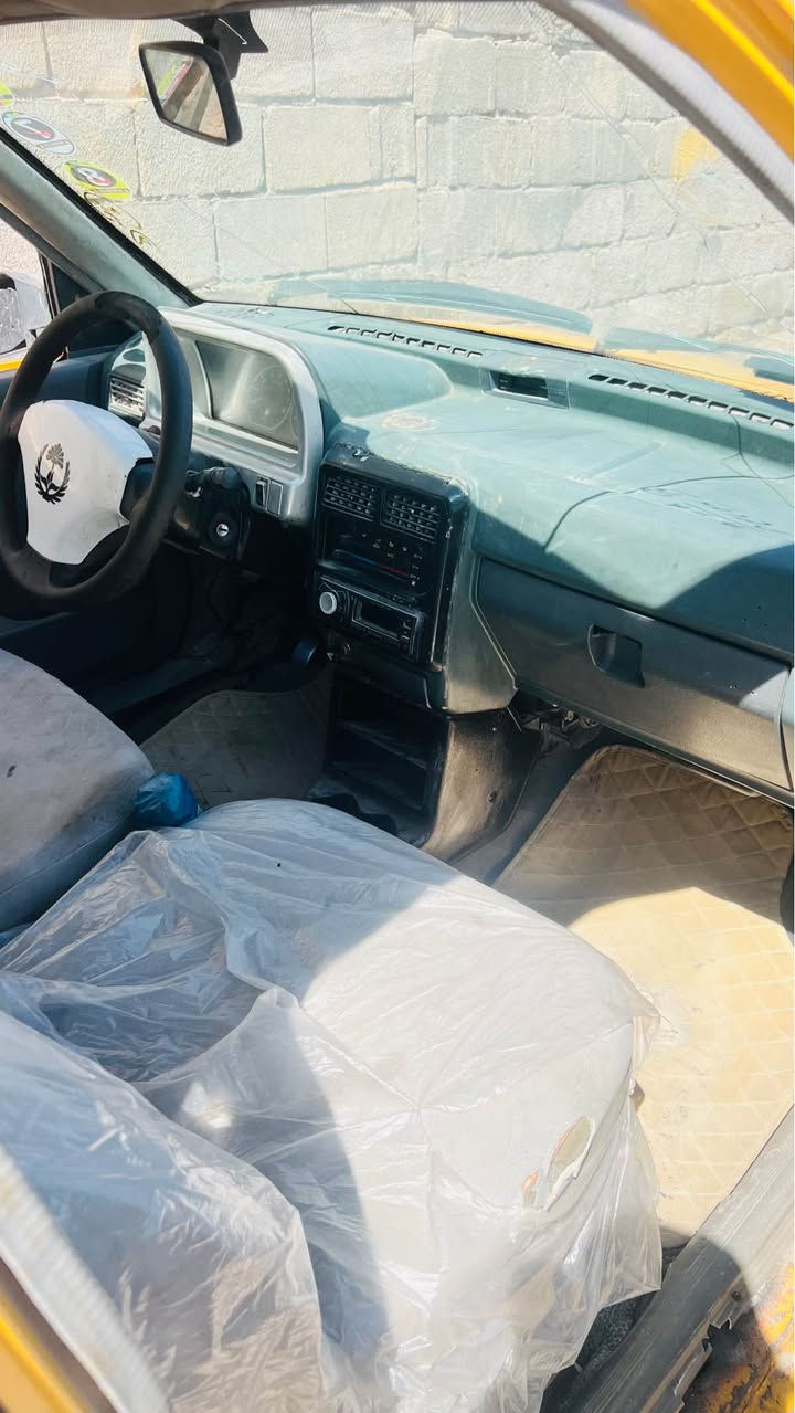 سلام عليكم سايبه البيع مكينه بيها  دخان خفيف بس من القبق  كير ٢يفلت  أبيع كوم حديد سياره تشتغل وتمشي سنويه ضايعه مكاني بصره *********** البصرة, العراق
