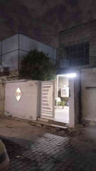 ااسلام عليكم
بيت ١١٠ متر للبيع .

عنوان البيت .الشرطه الخامسه قريب على مكتبه كشمشه  قرب افران الساعدي .يحتوي على ٣ غرف نوم وصاله وحمام مشترك .كراج وتواليت خارجي .حديقه ..واجهه ٥ ونص متر ونزال ٢٠ .سعره ١٧٠ وبي مجال يرهم عل مبادره .ه‍ ***********
