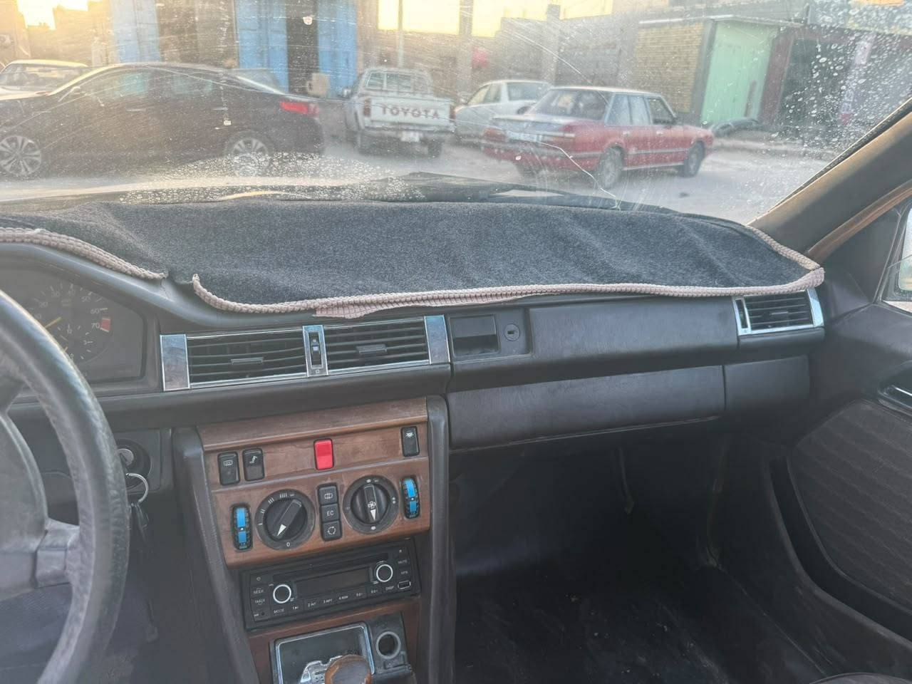 سلام عليكم مارسدس دب موديل 88 محدثه سياره بلادي بدون خياس  مكفوله فقط صبغ جماليه قواعد دبل بلاد مكينه كير حداديه تخم تاير سياره جاهزه السعر 50$ وبيه مجال لشراي للستفسار الاتصال ع رقم 📱 
***********
مكلف بنشر

