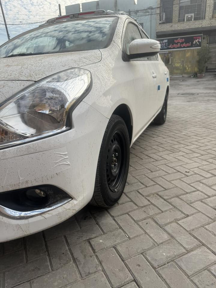 اسلام غليكم البيع سني مديل 2025بعده زيرو ماشيه جوه ٤ الف سياره جهزه مدوشمه ارضيه وكشنات وصندوك جام اربع ابواب كهربه قطعتين تبريد حساسات سبايدر اشاير بل مريويل 15 سبير ما نازل بعده لوك تحويل مباشر  مكاني بغداد الحبيبيه سعره ١٣٠ وبيه مجال ***********
