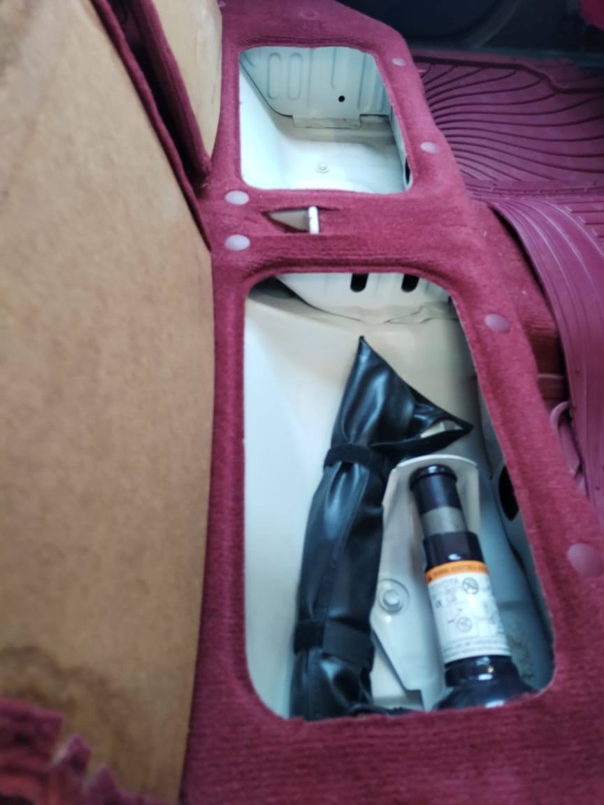 السلام عليكم بيكم 14 كفاله عامه سبير منازل ماشيه  117 سياره جديده السعر 250 وبيها مجال الستفسار ***********
