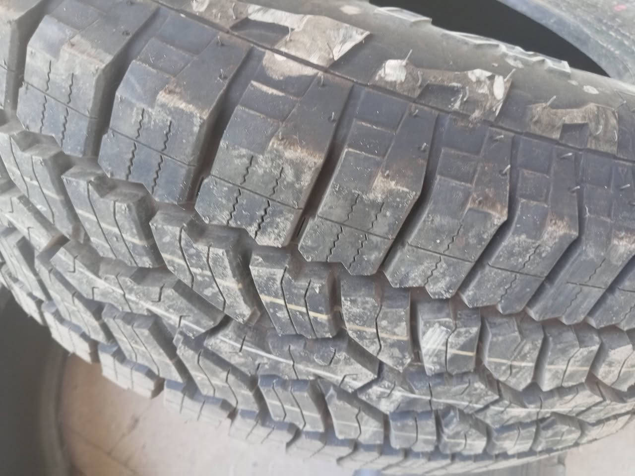 275/65/18 زوج خشن للبيع
جديدات بترابهن بعدهن

للبيع

*********** 

متواجد بلفيس
