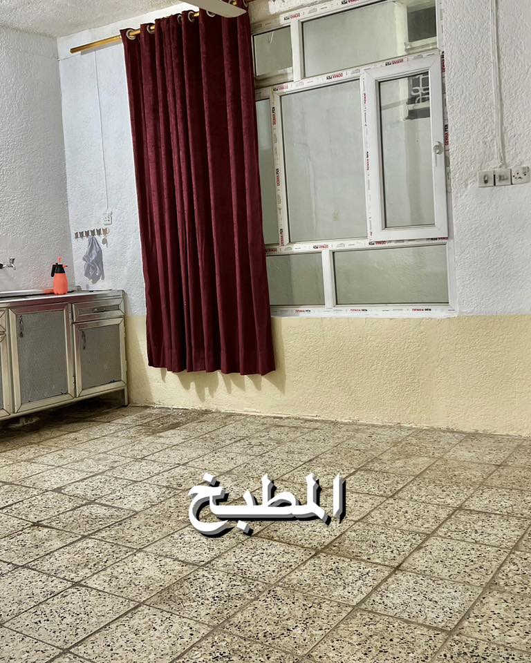 شقة للإيجار في النجف الأشرف / حي الأمير
مساحة الشقة تقريباً 220 متر، واسعة ومناسبة للعوائل
للاستفسار الاتصال على الرقم ‭0780 095 3565‬
