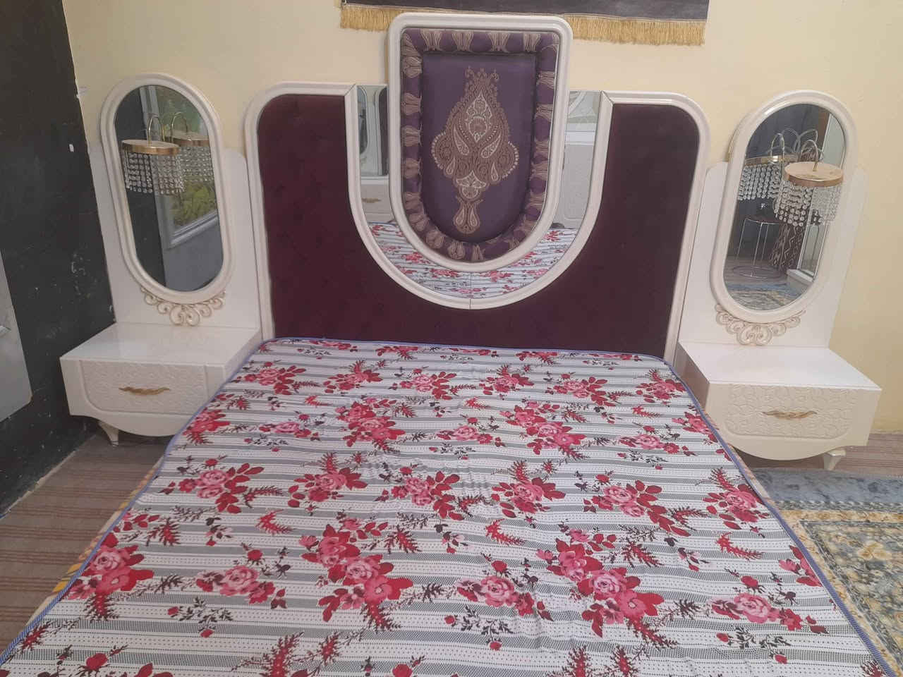 غرفة نوم تركي 
السعر ٥٠٠ الف قفل 
عنوان بصره زبير 
*********** وتساب الزبير, البصرة
