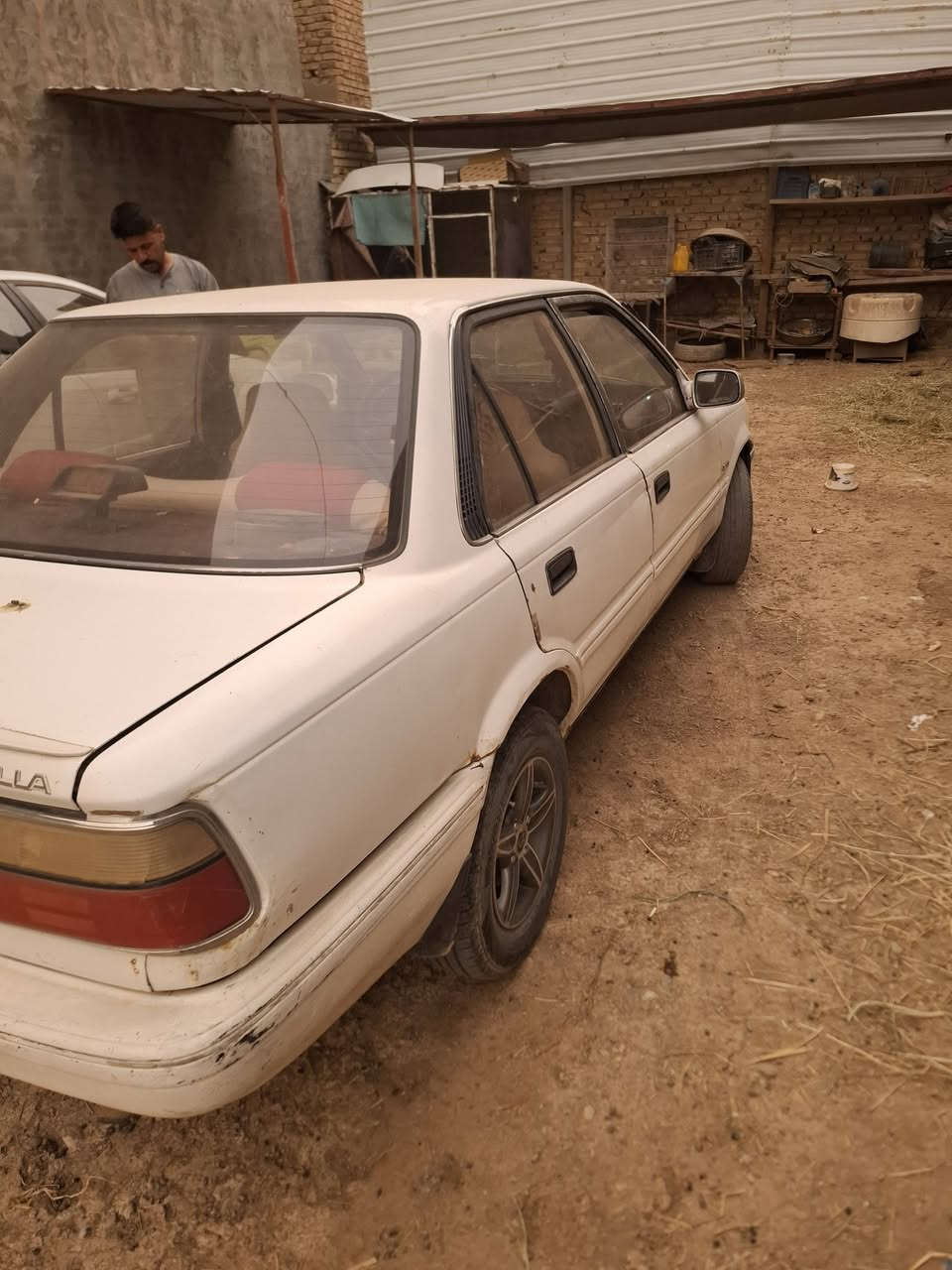 كورولا موديل 91بغداد بسمنه كيراوتو كيرومحرك وتخم تاير بالجيس تبريد ثلج السياره جاهزه من كل شي مكاني حله ناحيه ابي غرق
السعر 33 قابل للتفاوض 
***********

