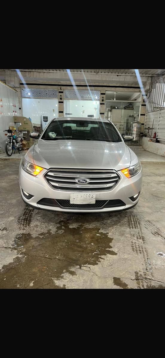 السلام عليكم للبيع او مراوس
فورد تورس  كفاله عامه 

2014 رقم بغداد هزة سنويه ارقام جدد

جاهزة بدون نقص 

محرك 6 سلندر 3600

كير محرك مكفول بدون فتح 

شواصي مكفوله 

حداديه امامي خلفي جديده شادها 

تخم تاير جديد ادامه محرك كامله 

تبريد ثلج 

مواصفاتها فول عده فتحه وبصمه 

مكان السياره الناصريه سوق الشيوخ

السعر 130

وبيها مجال 

هاتف ***********
