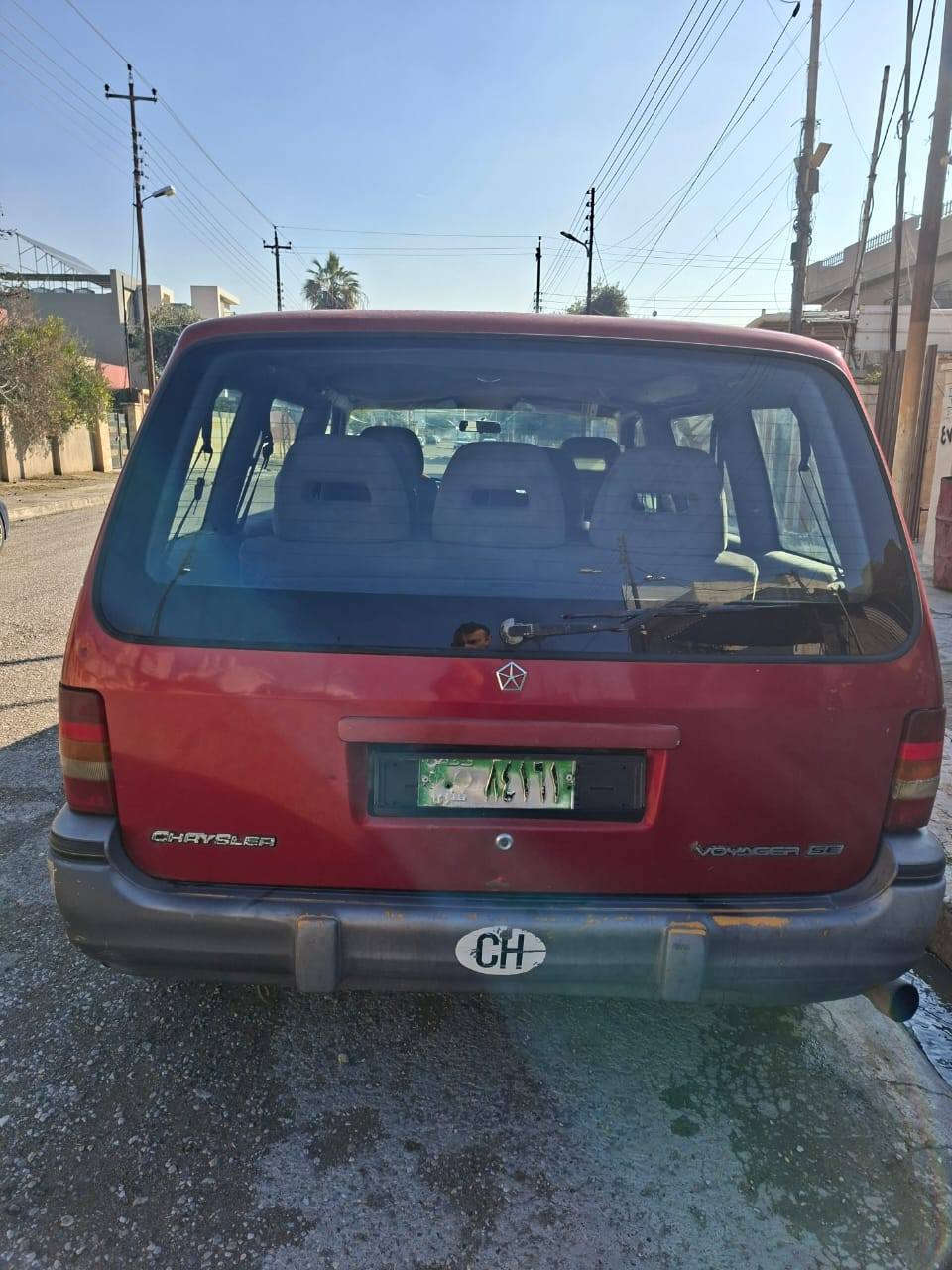 السلام عليكم كلايزر للبيع موديل 94 نظيفة حيل داخل معمر جديد قبل اسبوع محرك دوج اصلي كير عادي سنوية خضرة باسم صاحبها مخصص رقم الجامات والمرايات جانبية والصندوق كهرب الدشبول نفخ مكان السيارة الموصل  سيارة نظيفة حيل للتواصل الاتصال ***********
