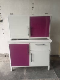 كاونتر متر للبيع مكان حي الغدير قرب السوك السعر 100 الاتصال 0781220320...