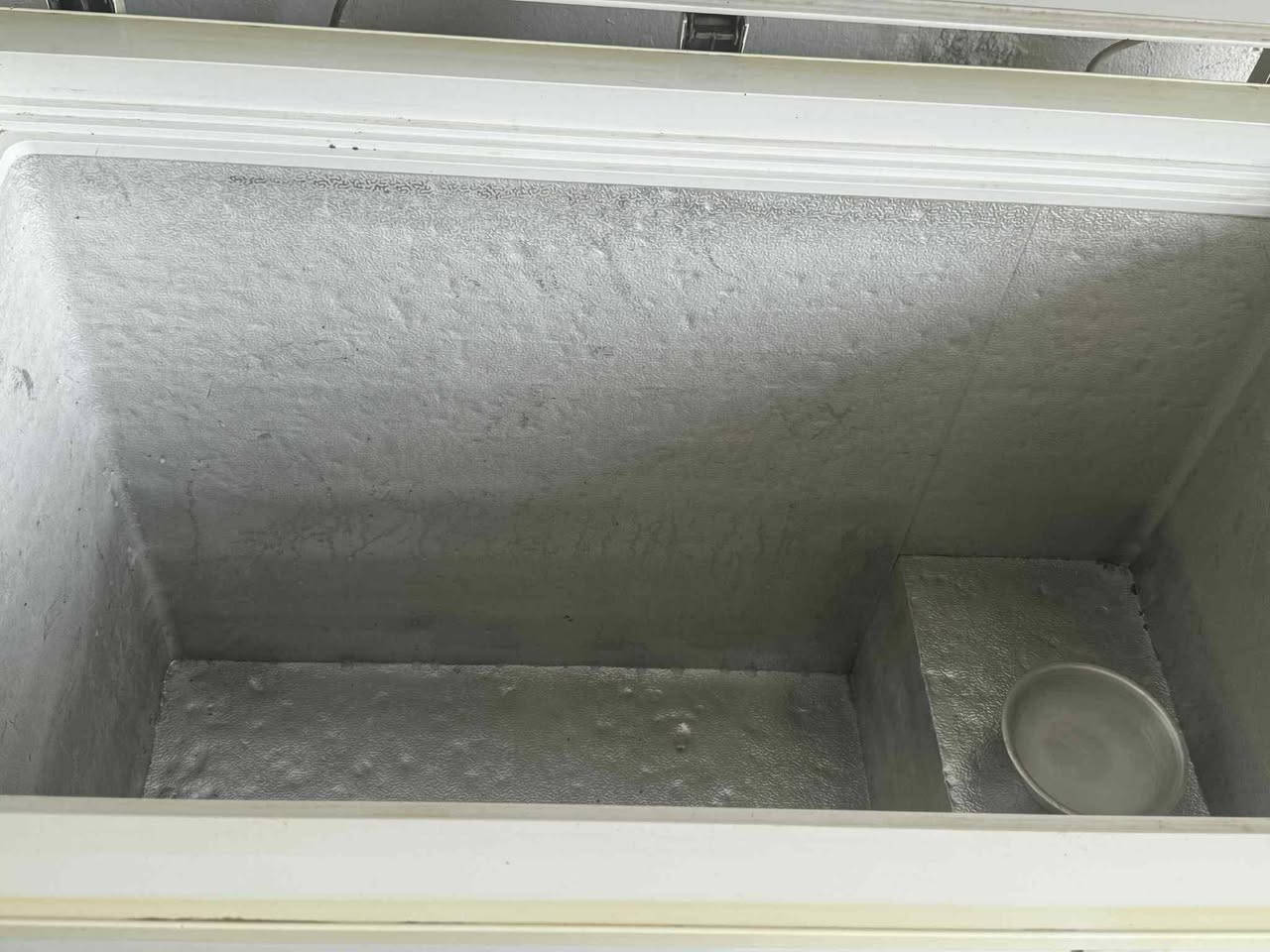 مجمده حجم 14 قدم الحله ابو غرق ***********
