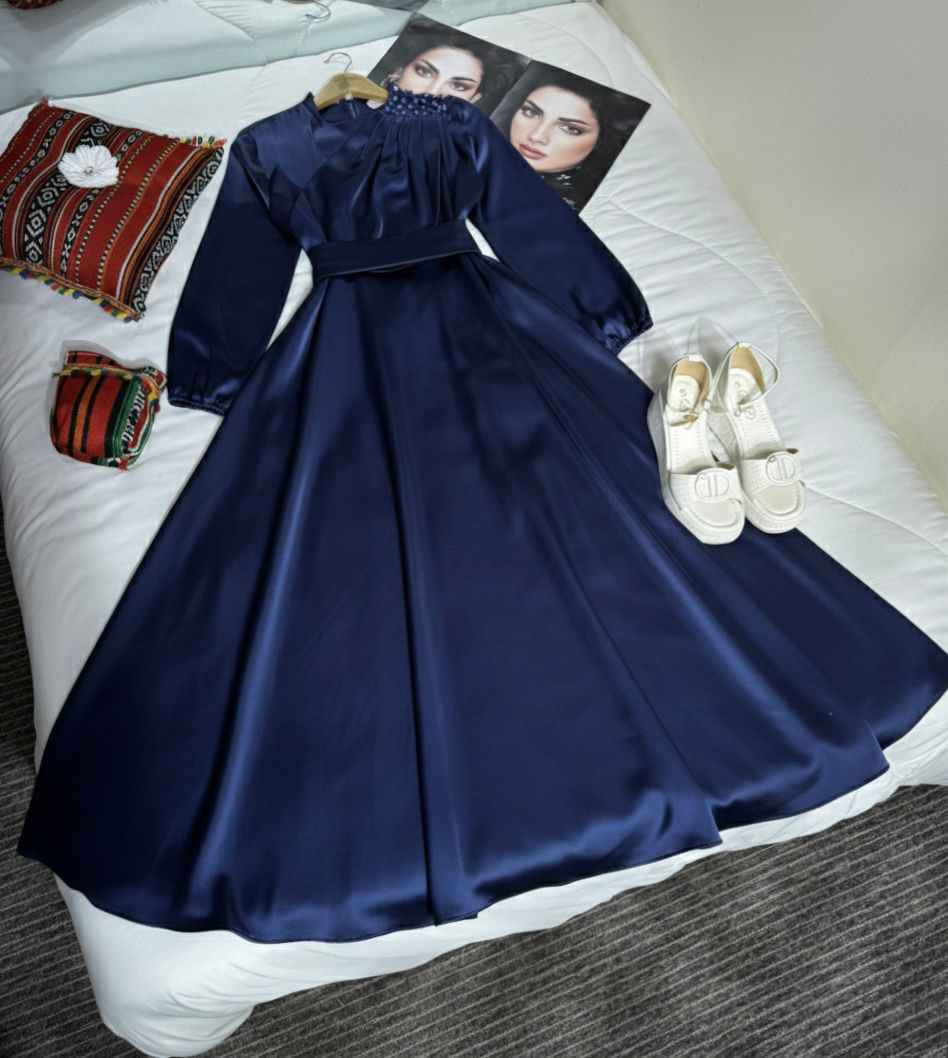 فستان ملكي❤‍🩹
السعر 38 الف فقط
خامة ستن زارة تركي 
38-40-42-44-46 بغداد, العراق


**إذا كنت صاحب هذا الإعلان وتريد حذفه لأي سبب، رجاءا أرسل رسالة إلى الدعم الفني**