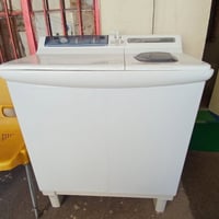 غسالة هيتاشي • ٨ كيلو • شغلت ٣ مرات